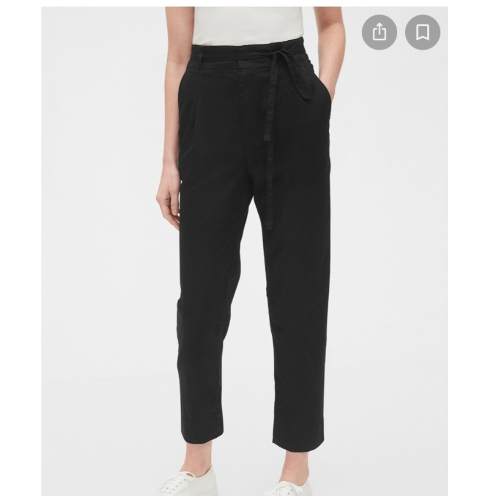 GAP Paperbag Khaki Black Pants. Size 2